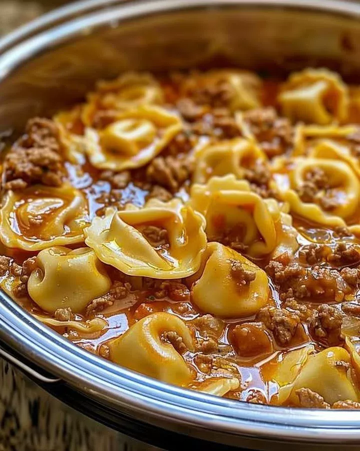 Cheesy Tortellini in Slow Cooker