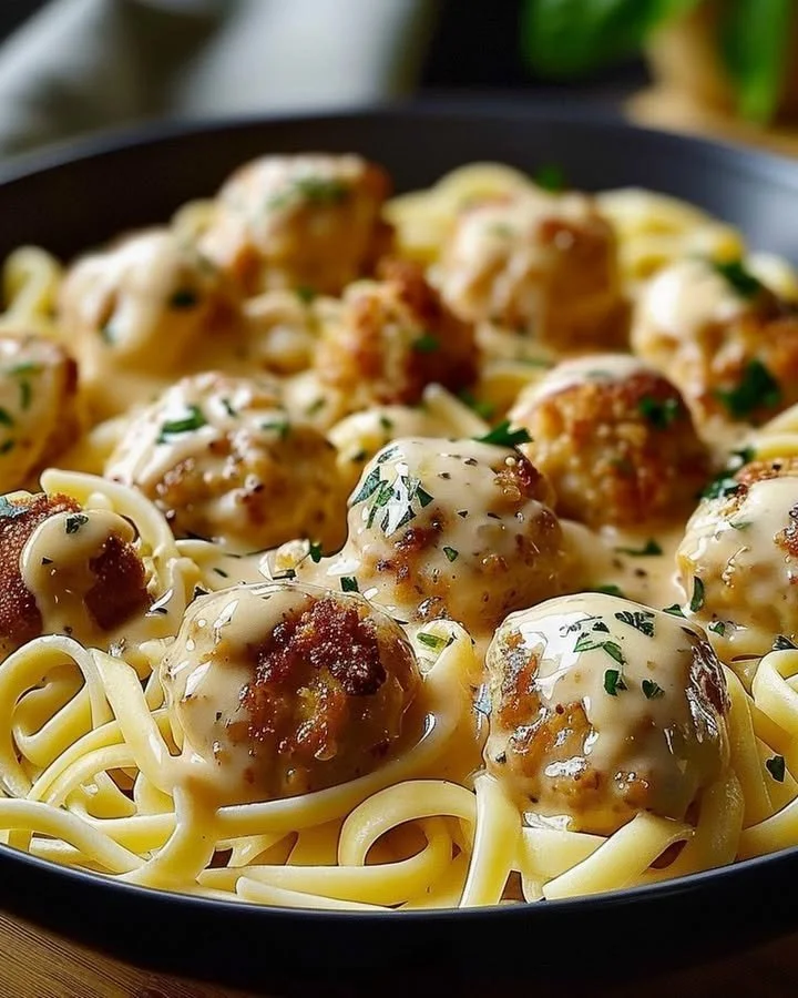 Creamy Parmesan Garlic Butter Chicken Pasta